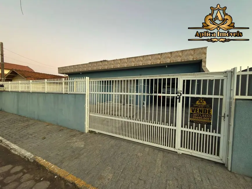 Casa com 2 quartos à venda, 63m2 em Meia Praia, Navegantes - SC - imagem 1 Foto 1 de Casa com 2 quartos à venda, 63m2 em Meia Praia, Navegantes - SC