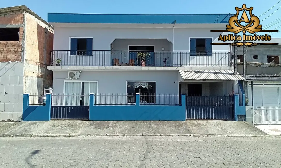 Foto 1 de Casa com 3 quartos à venda, 108m2 em Nossa Senhora das Graças, Navegantes - SC