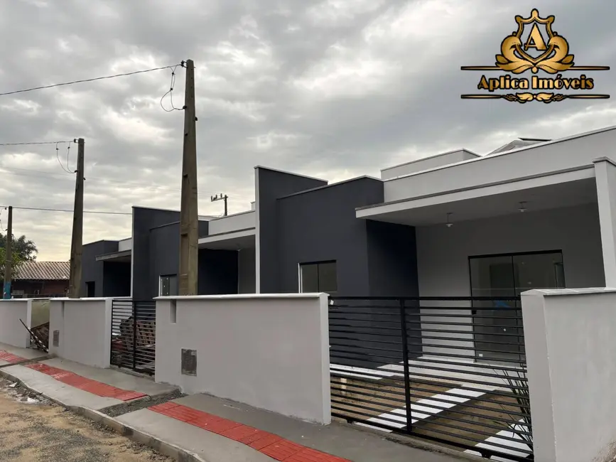 Foto 2 de Casa com 2 quartos à venda, 60m2 em Meia Praia, Navegantes - SC
