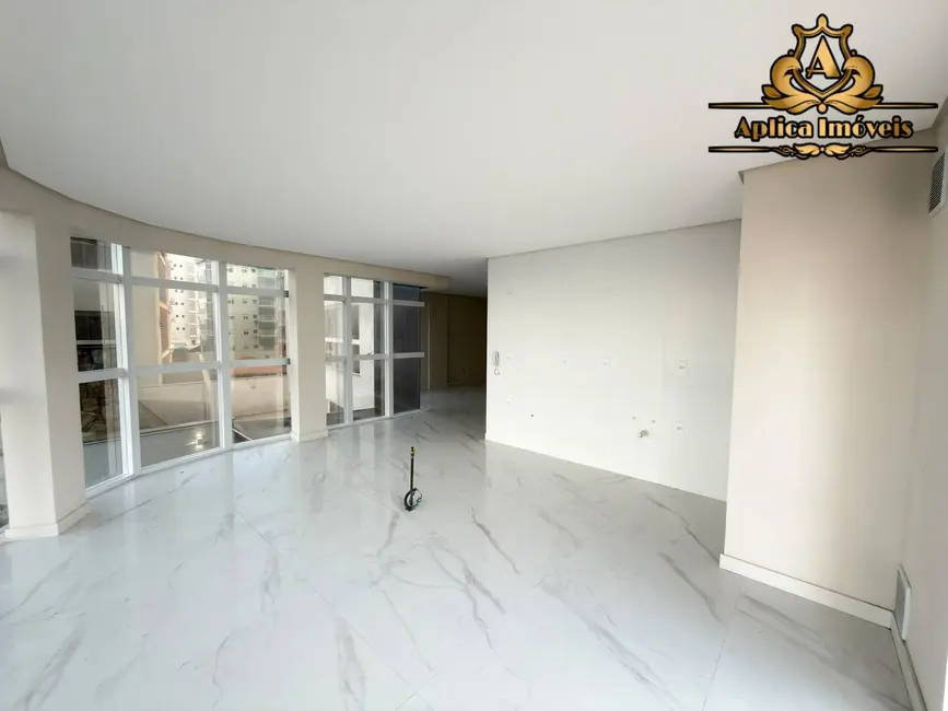 Foto 6 de Apartamento com 4 quartos à venda, 157m2 em Gravatá, Navegantes - SC