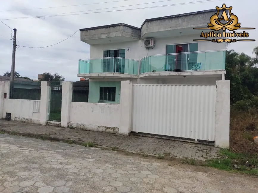 Foto 3 de Casa com 4 quartos à venda, 300m2 em Meia Praia, Navegantes - SC