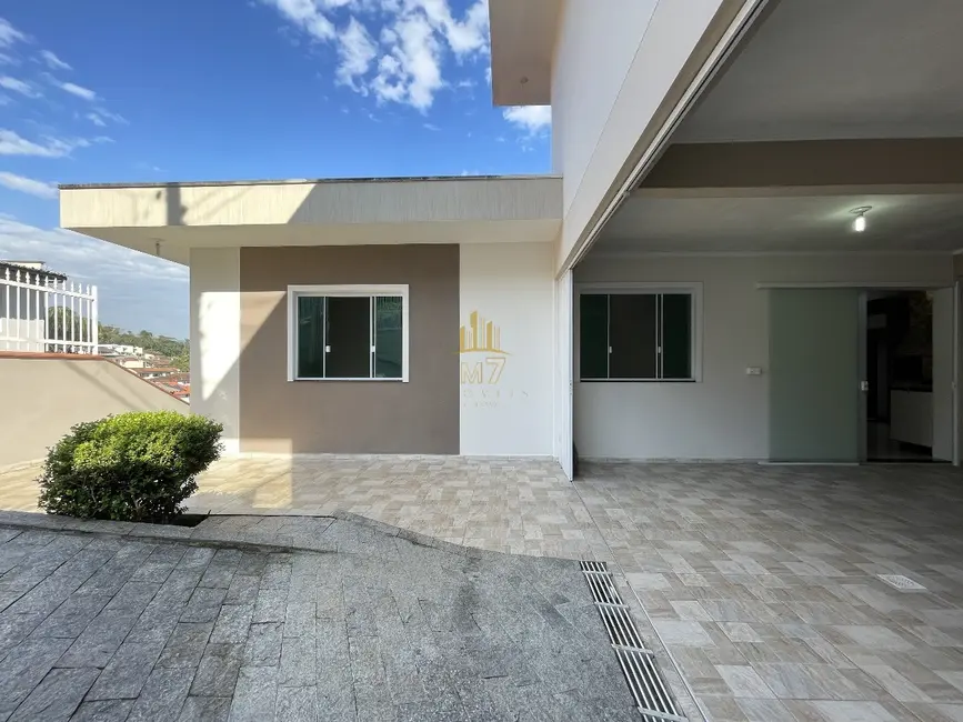 Foto 1 de Casa com 3 quartos à venda e para alugar, 296m2 em Escola Agrícola, Blumenau - SC