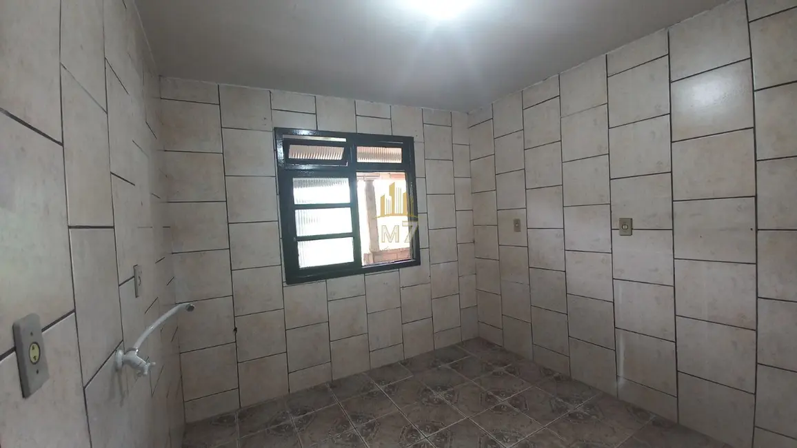 Casa com 2 quartos para alugar, 60m2 em Passo Manso, Blumenau - SC - imagem 6 Foto 6 de Casa com 2 quartos para alugar, 60m2 em Passo Manso, Blumenau - SC
