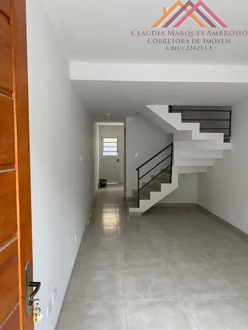 Foto 3 de Sobrado com 2 quartos à venda, 70m2 em Chácara São Luiz, Franco Da Rocha - SP