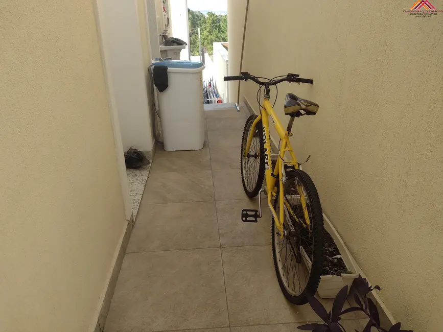 Foto 3 de Sobrado com 3 quartos à venda, 173m2 em Villa Verde, Franco Da Rocha - SP