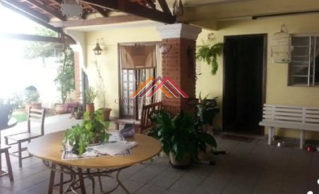 Foto 9 de Casa com 4 quartos à venda, 271m2 em Região Central, Caieiras - SP