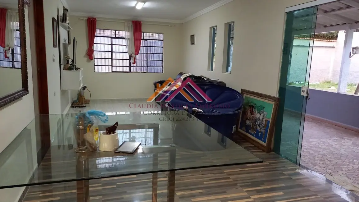 Chácara com 7 quartos à venda em Chácaras Bom Tempo, Franco Da Rocha - SP - imagem 4 Foto 4 de Chácara com 7 quartos à venda em Chácaras Bom Tempo, Franco Da Rocha - SP