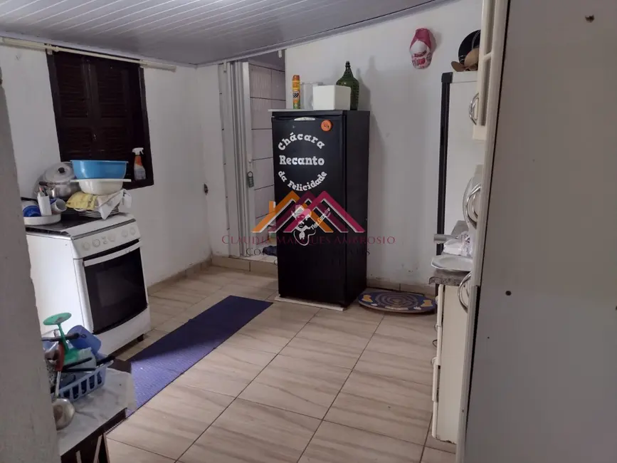 Chácara com 1 quarto à venda, 61m2 em Bairro da Vargem Grande, Franco Da Rocha - SP - imagem 4 Foto 4 de Chácara com 1 quarto à venda, 61m2 em Bairro da Vargem Grande, Franco Da Rocha - SP