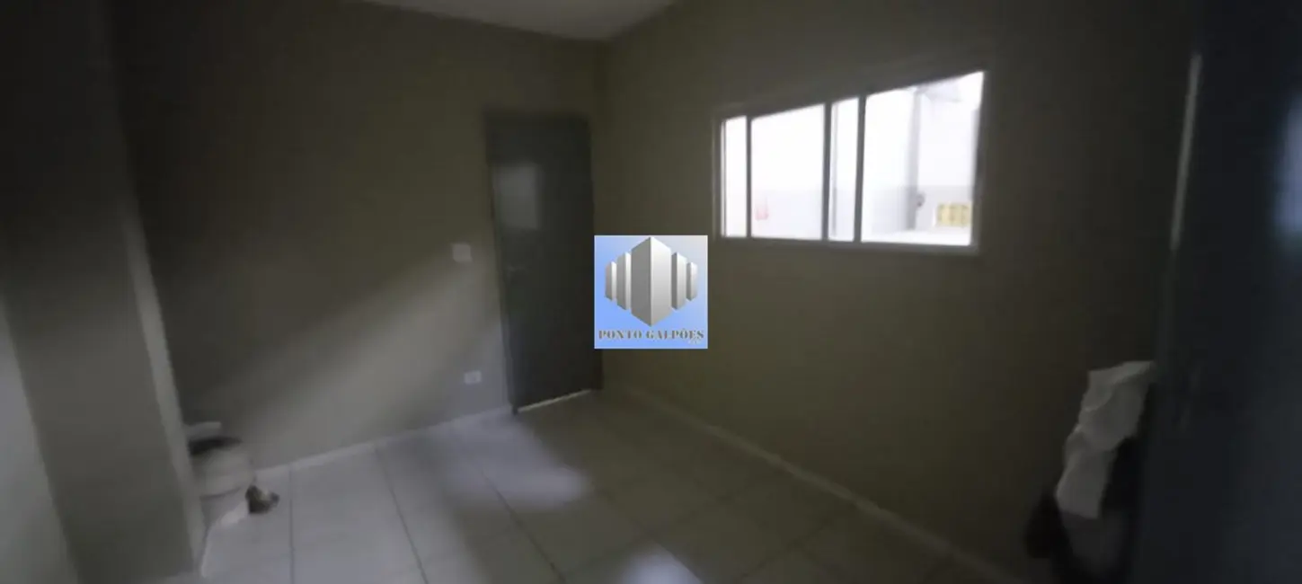 Armazém / Galpão para alugar, 1500m2 em Jardim São Geraldo, Guarulhos - SP - imagem 3 Foto 3 de Armazém / Galpão para alugar, 1500m2 em Jardim São Geraldo, Guarulhos - SP