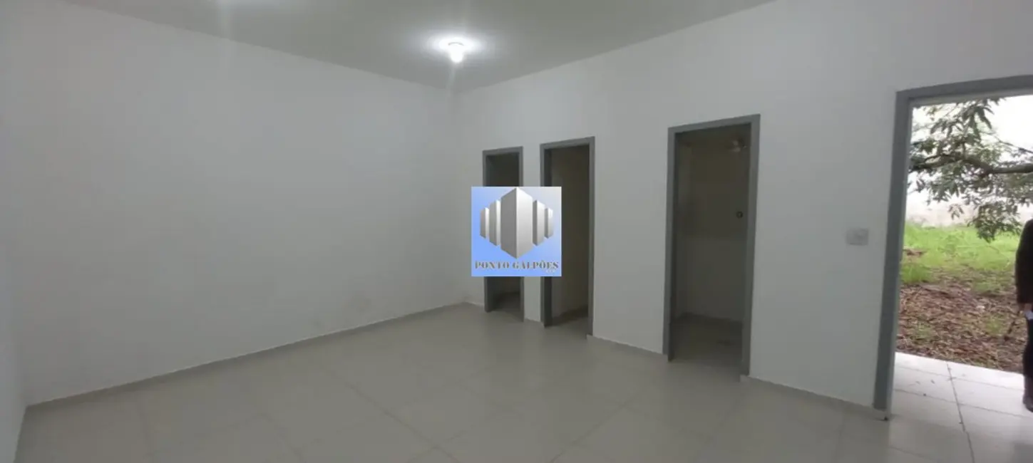 Armazém / Galpão para alugar, 1500m2 em Jardim São Geraldo, Guarulhos - SP - imagem 7 Foto 7 de Armazém / Galpão para alugar, 1500m2 em Jardim São Geraldo, Guarulhos - SP