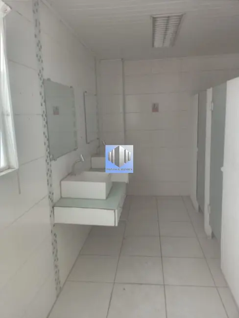 Armazém / Galpão para alugar, 1300m2 em Cidade Industrial Satélite de São Paulo, Guarulhos - SP - imagem 4 Foto 4 de Armazém / Galpão para alugar, 1300m2 em Cidade Industrial Satélite de São Paulo, Guarulhos - SP