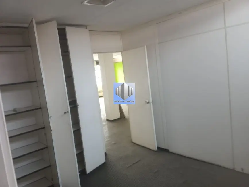 Armazém / Galpão para alugar, 1300m2 em Cidade Industrial Satélite de São Paulo, Guarulhos - SP - imagem 6 Foto 6 de Armazém / Galpão para alugar, 1300m2 em Cidade Industrial Satélite de São Paulo, Guarulhos - SP