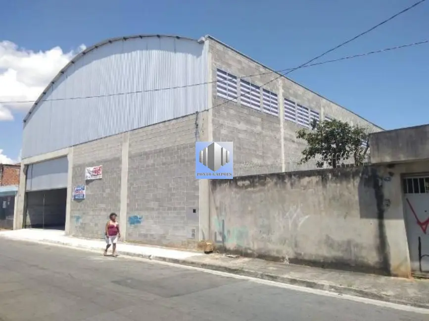 Armazém / Galpão para alugar, 700m2 em Jardim Presidente Dutra, Guarulhos - SP - imagem 4 Foto 4 de Armazém / Galpão para alugar, 700m2 em Jardim Presidente Dutra, Guarulhos - SP