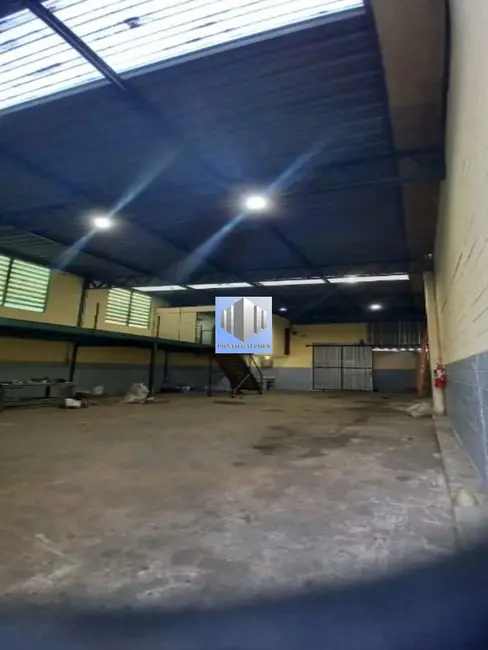 Armazém / Galpão para alugar, 300m2 em Cidade Industrial Satélite de São Paulo, Guarulhos - SP - imagem 4 Foto 4 de Armazém / Galpão para alugar, 300m2 em Cidade Industrial Satélite de São Paulo, Guarulhos - SP