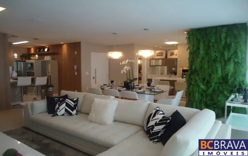 Foto 3 de Sala Comercial à venda, 45m2 em Centro, Balneario Camboriu - SC