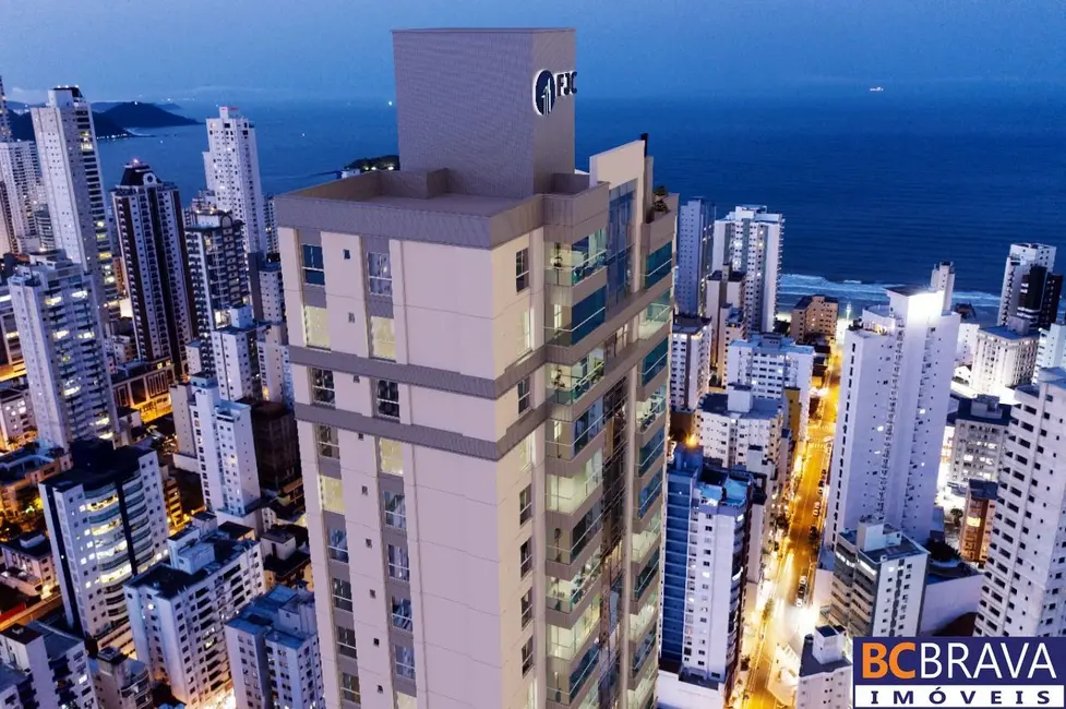 Apartamento com 4 quartos à venda, 146m2 em Centro, Balneario Camboriu - SC - imagem 4 Foto 4 de Apartamento com 4 quartos à venda, 146m2 em Centro, Balneario Camboriu - SC