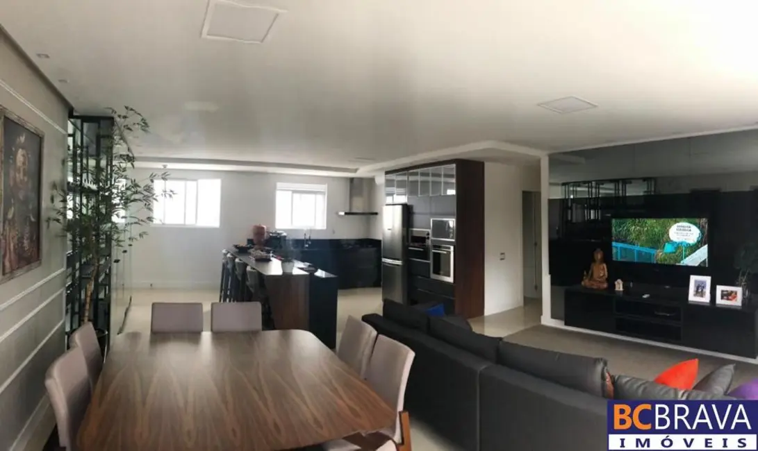 Foto 3 de Apartamento com 4 quartos à venda, 150m2 em Pioneiros, Balneario Camboriu - SC
