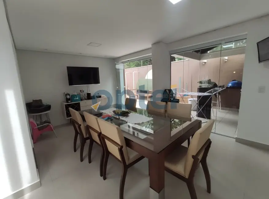 Foto 2 de Casa com 3 quartos à venda, 165m2 em Anchieta, Sao Bernardo Do Campo - SP