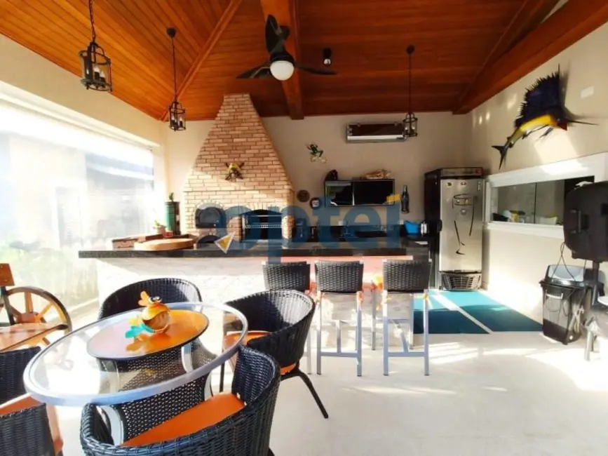 Casa de Condomínio com 7 quartos à venda, 500m2 em Acapulco, Guaruja - SP - imagem 9 Foto 9 de Casa de Condomínio com 7 quartos à venda, 500m2 em Acapulco, Guaruja - SP