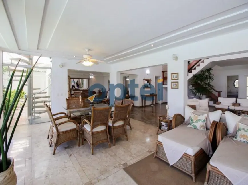 Foto 2 de Sobrado com 5 quartos à venda e para alugar, 500m2 em Acapulco, Guaruja - SP