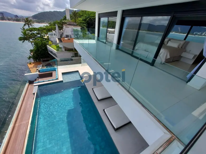 Casa de Condomínio com 6 quartos à venda, 1000m2 em Guaruja - SP - imagem 8 Foto 8 de Casa de Condomínio com 6 quartos à venda, 1000m2 em Guaruja - SP