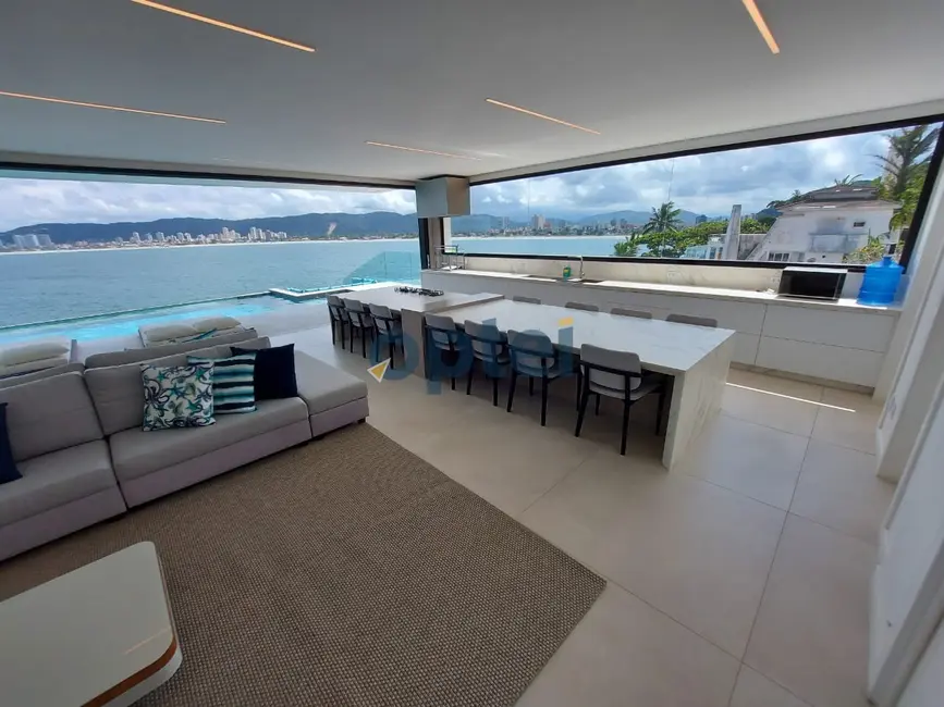 Casa de Condomínio com 6 quartos à venda, 1000m2 em Guaruja - SP - imagem 3 Foto 3 de Casa de Condomínio com 6 quartos à venda, 1000m2 em Guaruja - SP