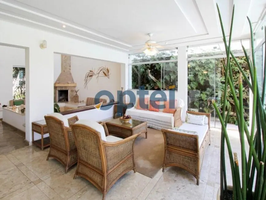 Casa de Condomínio com 5 quartos à venda, 500m2 em Acapulco, Guaruja - SP - imagem 3 Foto 3 de Casa de Condomínio com 5 quartos à venda, 500m2 em Acapulco, Guaruja - SP