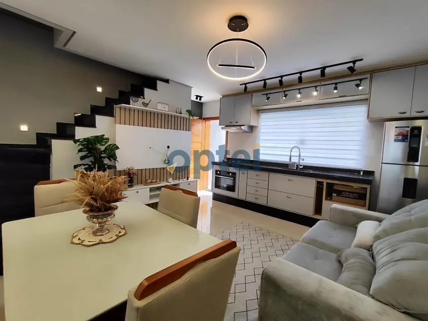 Foto 1 de Sobrado com 2 quartos à venda, 90m2 em Jardim das Maravilhas, Santo Andre - SP