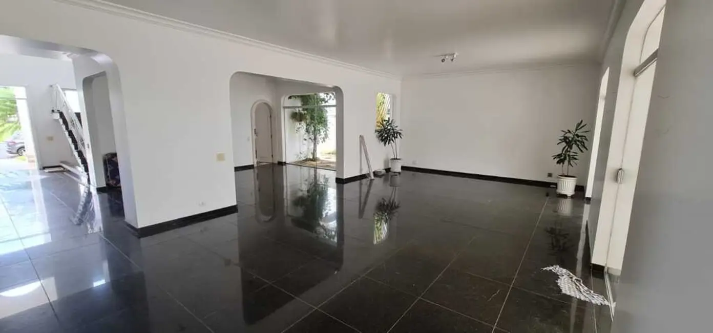 Casa de Condomínio com 5 quartos à venda, 724m2 em Jardim Acapulco, Guaruja - SP - imagem 4 Foto 4 de Casa de Condomínio com 5 quartos à venda, 724m2 em Jardim Acapulco, Guaruja - SP
