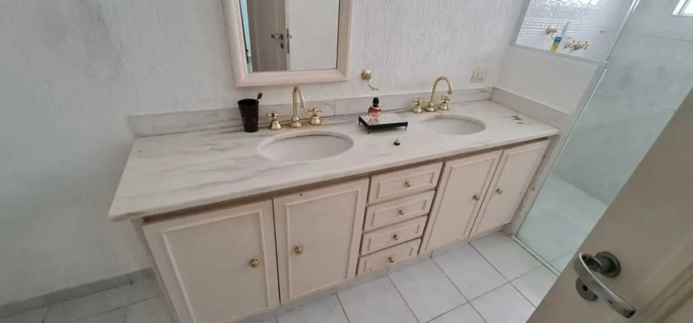 Casa de Condomínio com 5 quartos à venda, 724m2 em Jardim Acapulco, Guaruja - SP - imagem 3 Foto 3 de Casa de Condomínio com 5 quartos à venda, 724m2 em Jardim Acapulco, Guaruja - SP