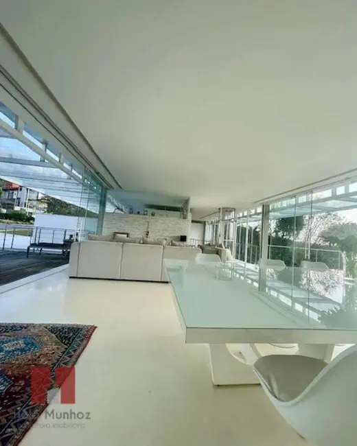 Casa com 3 quartos à venda, 986m2 em Alphaville, Santana De Parnaiba - SP - imagem 6 Foto 6 de Casa com 3 quartos à venda, 986m2 em Alphaville, Santana De Parnaiba - SP