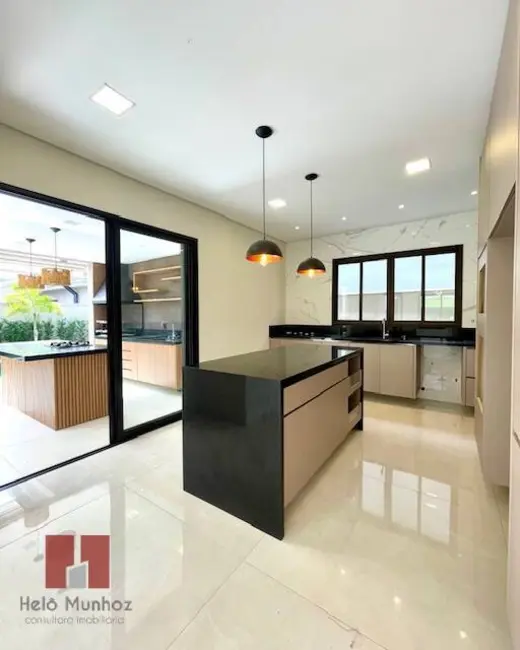 Casa à venda, 450m2 em Alphaville, Santana De Parnaiba - SP - imagem 7 Foto 7 de Casa à venda, 450m2 em Alphaville, Santana De Parnaiba - SP
