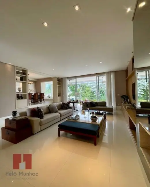 Casa com 3 quartos à venda, 424m2 em Alphaville, Santana De Parnaiba - SP - imagem 8 Foto 8 de Casa com 3 quartos à venda, 424m2 em Alphaville, Santana De Parnaiba - SP