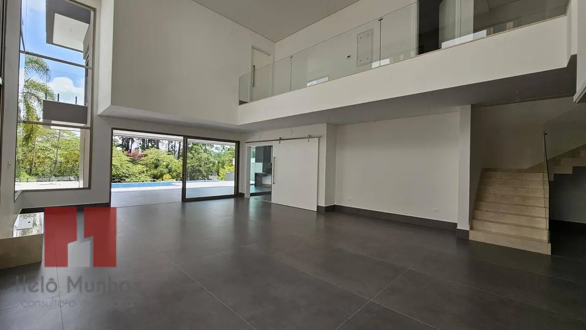 Casa com 4 quartos à venda, 696m2 em Alphaville, Santana De Parnaiba - SP - imagem 2 Foto 2 de Casa com 4 quartos à venda, 696m2 em Alphaville, Santana De Parnaiba - SP