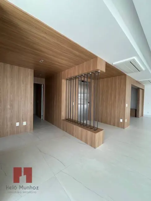 Apartamento com 4 quartos para alugar, 360m2 em Barueri - SP - imagem 4 Foto 4 de Apartamento com 4 quartos para alugar, 360m2 em Barueri - SP