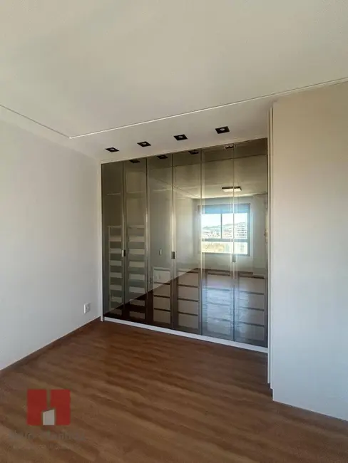 Apartamento com 2 quartos para alugar, 95m2 em Barueri - SP - imagem 9 Foto 9 de Apartamento com 2 quartos para alugar, 95m2 em Barueri - SP