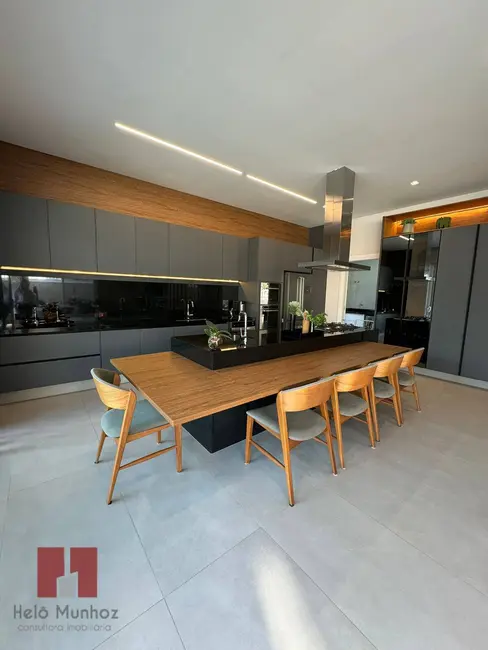 Casa com 4 quartos à venda, 505m2 em Alphaville, Santana De Parnaiba - SP - imagem 3 Foto 3 de Casa com 4 quartos à venda, 505m2 em Alphaville, Santana De Parnaiba - SP