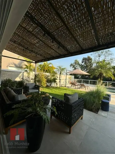 Casa com 4 quartos à venda, 505m2 em Alphaville, Santana De Parnaiba - SP - imagem 8 Foto 8 de Casa com 4 quartos à venda, 505m2 em Alphaville, Santana De Parnaiba - SP