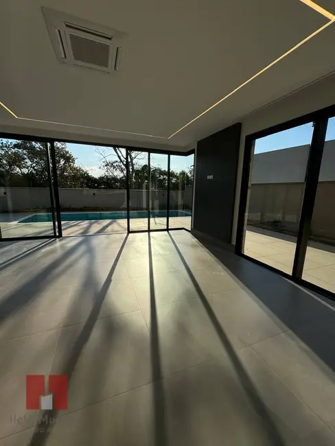 Casa com 4 quartos à venda, 542m2 em Alphaville, Santana De Parnaiba - SP - imagem 3 Foto 3 de Casa com 4 quartos à venda, 542m2 em Alphaville, Santana De Parnaiba - SP