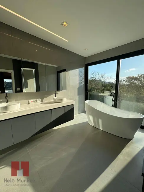 Casa com 4 quartos à venda, 542m2 em Alphaville, Santana De Parnaiba - SP - imagem 5 Foto 5 de Casa com 4 quartos à venda, 542m2 em Alphaville, Santana De Parnaiba - SP