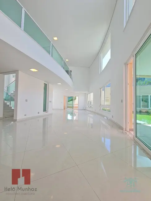 Casa com 4 quartos à venda, 1252m2 em Alphaville, Santana De Parnaiba - SP - imagem 8 Foto 8 de Casa com 4 quartos à venda, 1252m2 em Alphaville, Santana De Parnaiba - SP