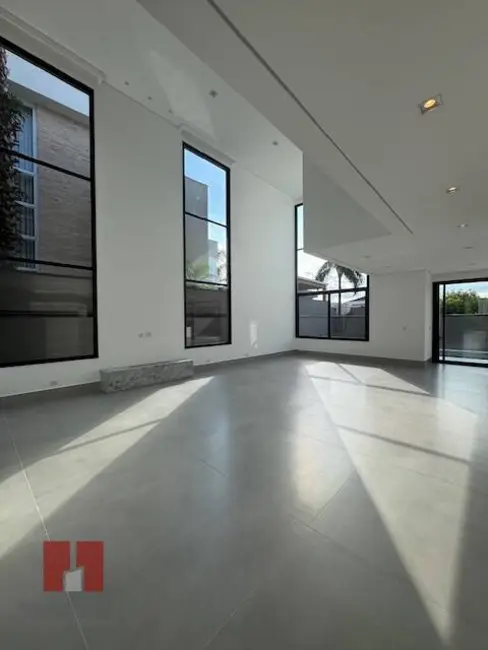 Casa com 4 quartos à venda, 479m2 em Alphaville, Santana De Parnaiba - SP - imagem 5 Foto 5 de Casa com 4 quartos à venda, 479m2 em Alphaville, Santana De Parnaiba - SP