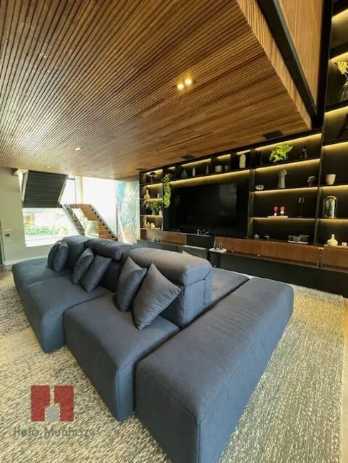 Casa com 3 quartos à venda, 490m2 em Alphaville, Santana De Parnaiba - SP - imagem 3 Foto 3 de Casa com 3 quartos à venda, 490m2 em Alphaville, Santana De Parnaiba - SP