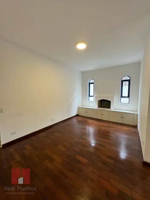 Casa com 4 quartos à venda, 360m2 em Alphaville, Santana De Parnaiba - SP - imagem 2 Foto 2 de Casa com 4 quartos à venda, 360m2 em Alphaville, Santana De Parnaiba - SP