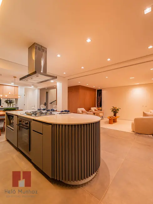 Foto 6 de Casa com 4 quartos à venda, 303m2 em Alphaville, Santana De Parnaiba - SP