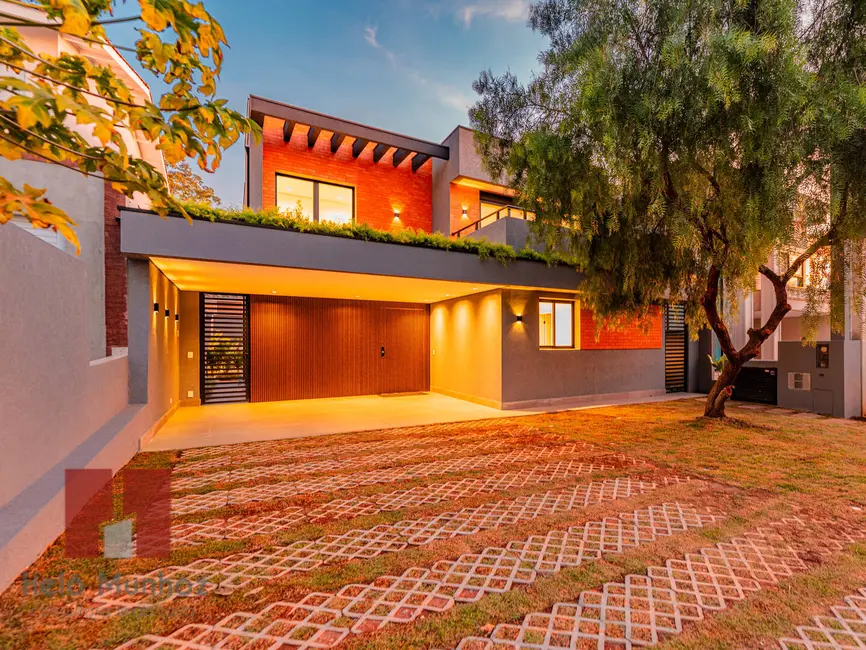 Foto 1 de Casa com 4 quartos à venda, 303m2 em Alphaville, Santana De Parnaiba - SP