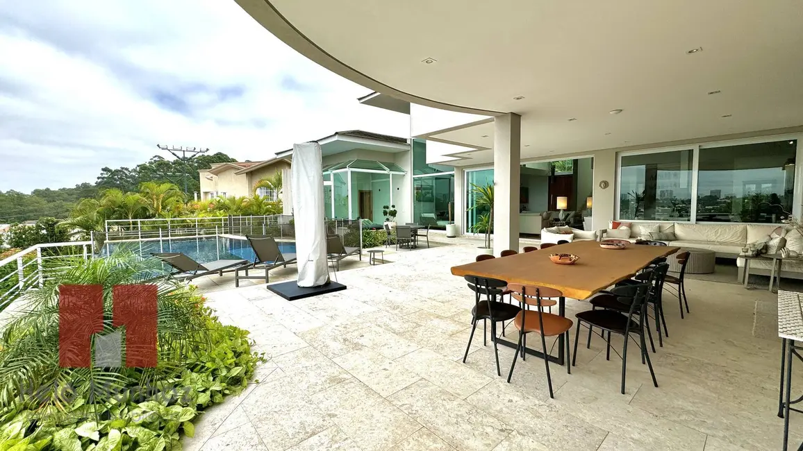 Casa com 4 quartos à venda, 1170m2 em Alphaville, Santana De Parnaiba - SP - imagem 3 Foto 3 de Casa com 4 quartos à venda, 1170m2 em Alphaville, Santana De Parnaiba - SP