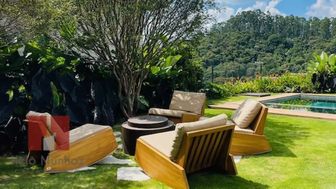 Casa com 5 quartos à venda, 1200m2 em Tamboré, Santana De Parnaiba - SP - imagem 2 Foto 2 de Casa com 5 quartos à venda, 1200m2 em Tamboré, Santana De Parnaiba - SP