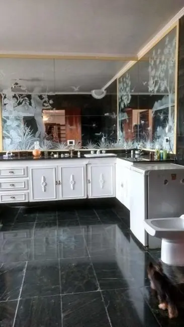 Sobrado com 4 quartos à venda, 730m2 em Interlagos, São Paulo - SP - imagem 7 Foto 7 de Sobrado com 4 quartos à venda, 730m2 em Interlagos, São Paulo - SP