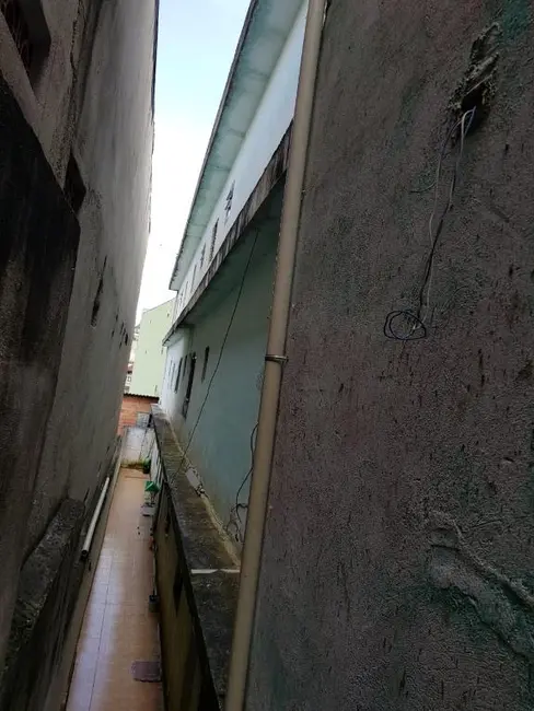 Foto 1 de Casa com 1 quarto à venda, 200m2 em Jardim das Imbuias, São Paulo - SP